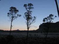 Pelion Plains sunrise with Mt Oakleigh